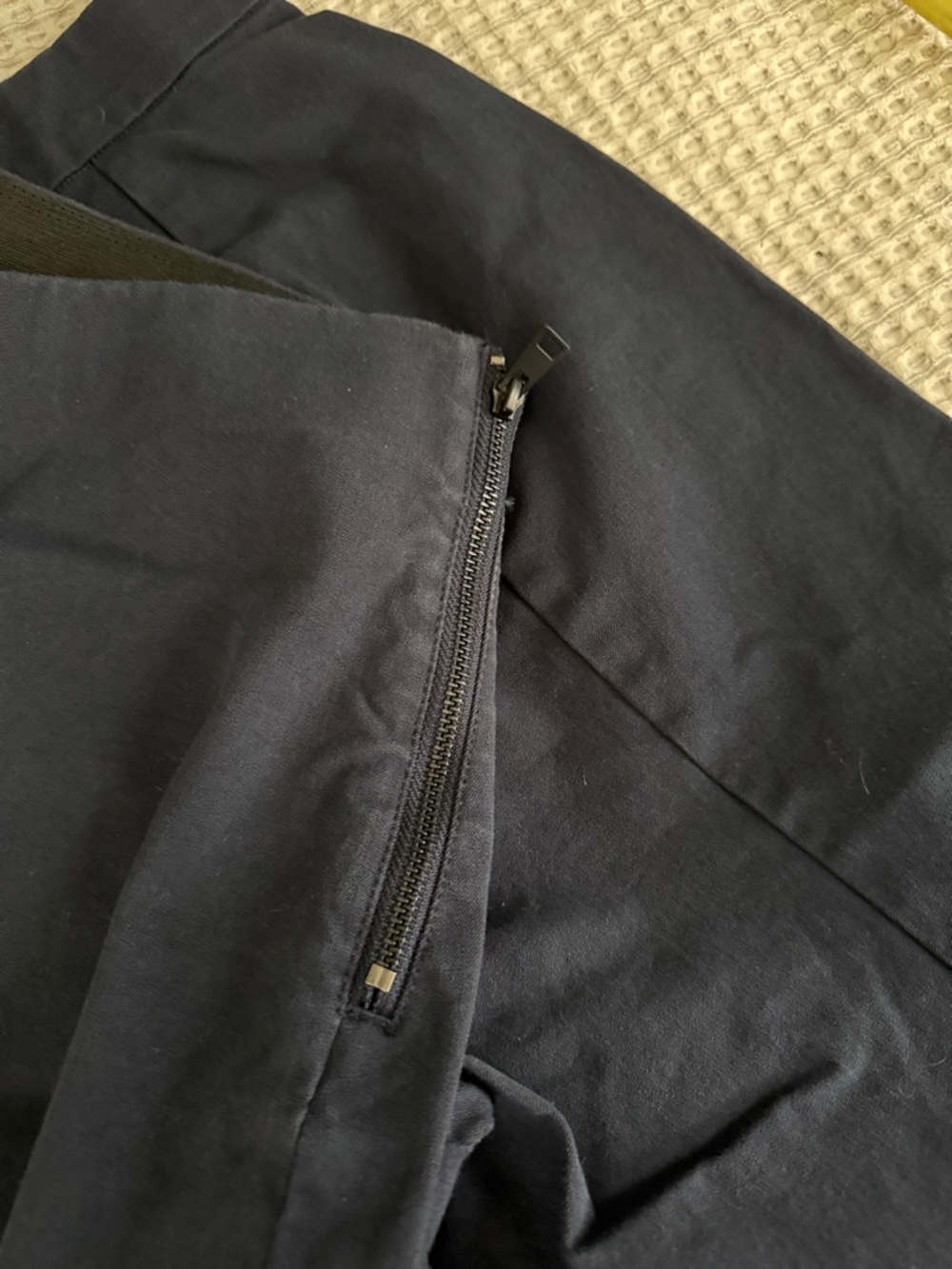 Everlane navy side zip pants in size 6 - Picture 7 of 7
